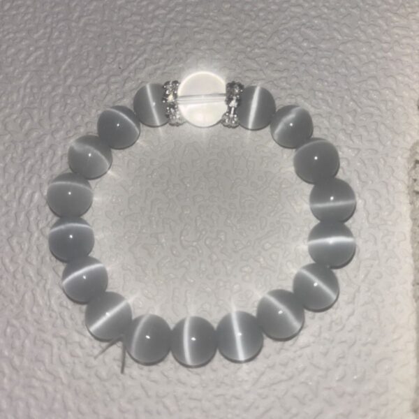 Natural white moonlight bracelet for girls cream body blue and white cat's eye crystal bracelet single circle jewelry