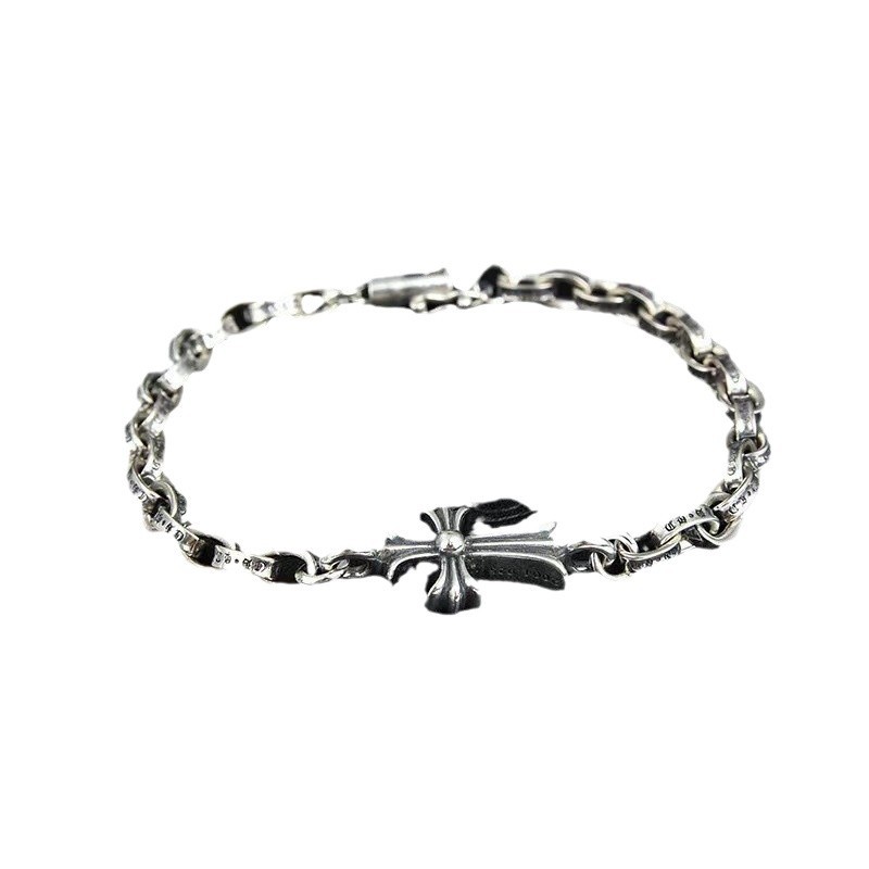 Men's hip-hop personality European, American, Japanese and Korean Thai silver retro Roman letter bracelet