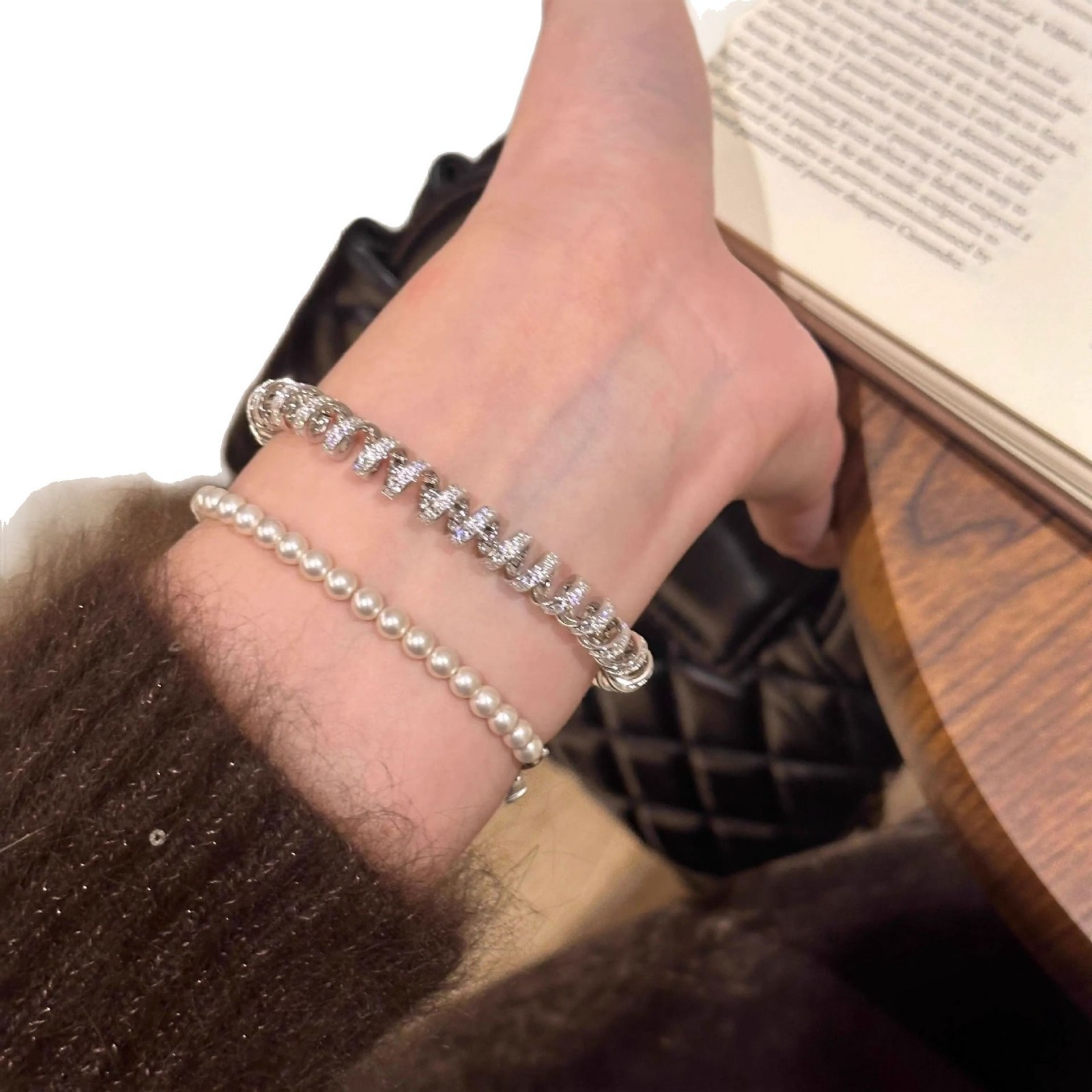Personalized fashion telephone line Wei Xue same style bracelet for women trendy high-end niche light luxury style versatile Design hand jewelry