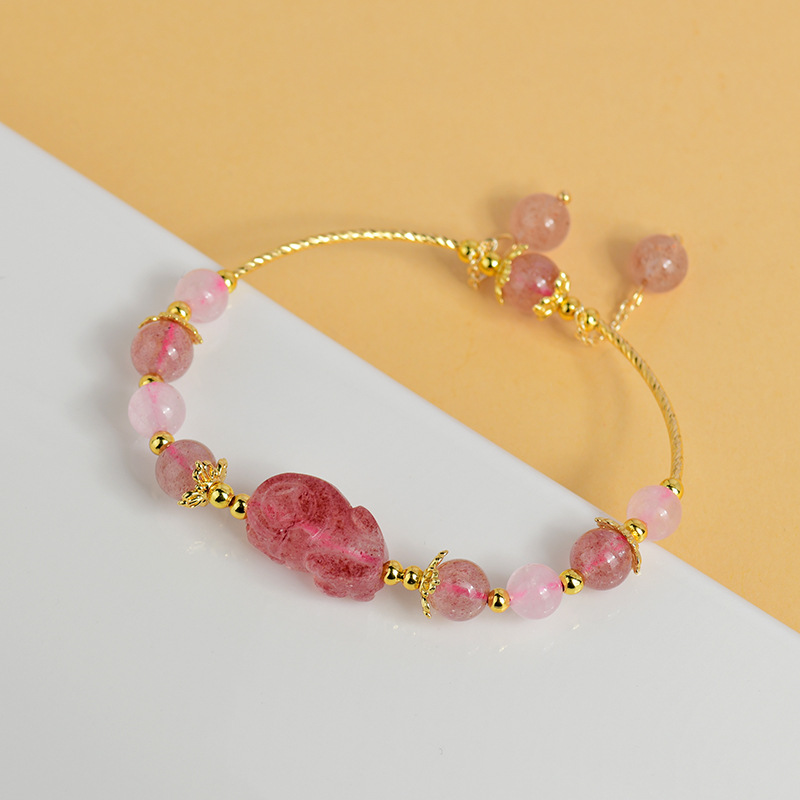 Crystal rose crystal strawberry crystal design bracelet niche light luxury fresh sweet design bracelet