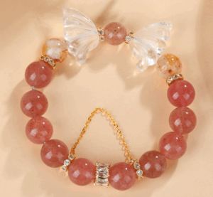 Strawberry crystal white crystal carved angel wings bracelet original atmospheric bracelet network hot sale