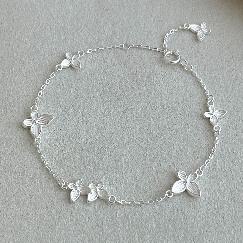 Small fresh and sweet butterfly bracelet for women, fairy-like, gentle and elegant, high-end hand jewelry
