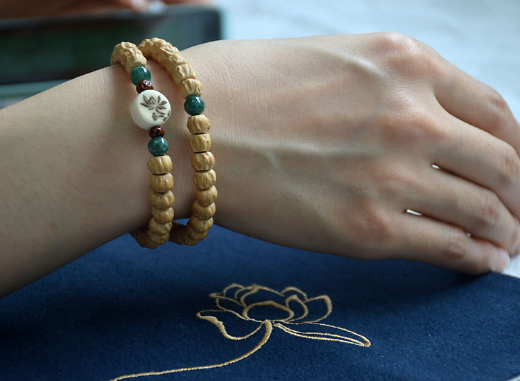 Passionfruit seed bracelet two circles high density straight grain cypress seed bracelet bodhi seed lotus