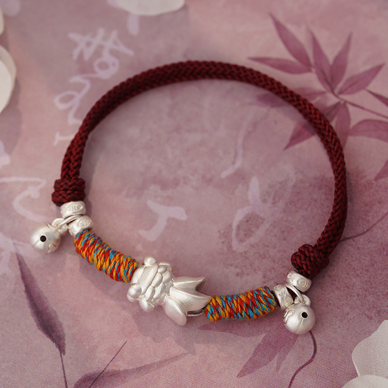 Cute goldfish bracelet for women Chinese style simple unique exquisite hand jewelry