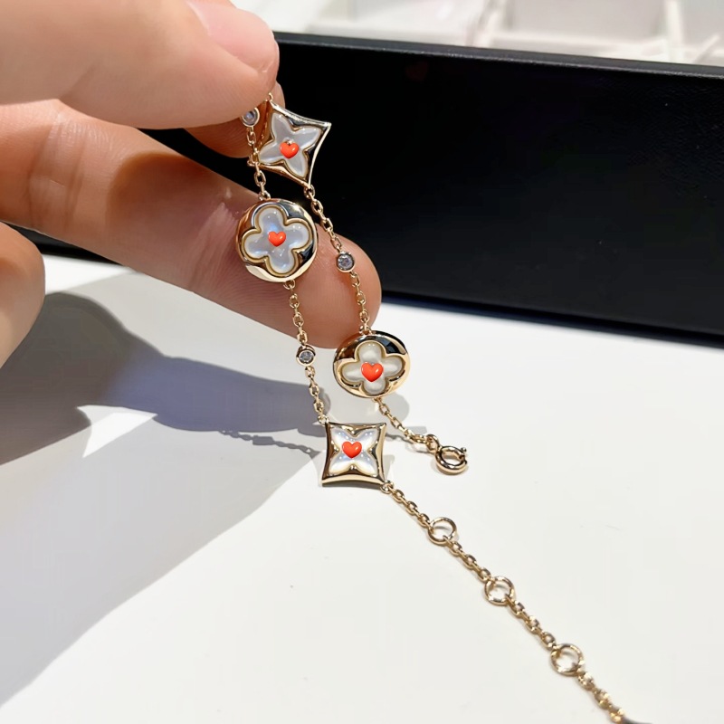 Diamond-shaped round four-leaf clover four-flower five-flower bracelet new jewelry