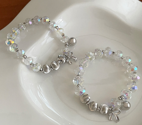 White crystal bow bracelet for women, sweet, niche and exquisite jewelry